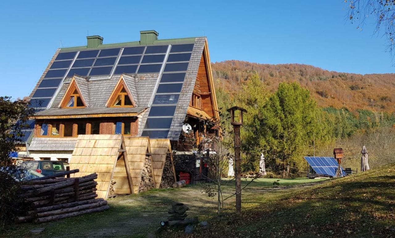 Bacowka Pttk Jaworzec Hostel Wetlina Buitenkant foto