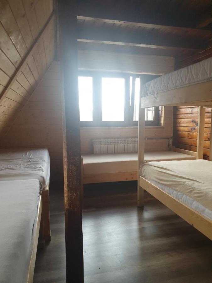 Bacowka Pttk Jaworzec Hostel Wetlina Buitenkant foto