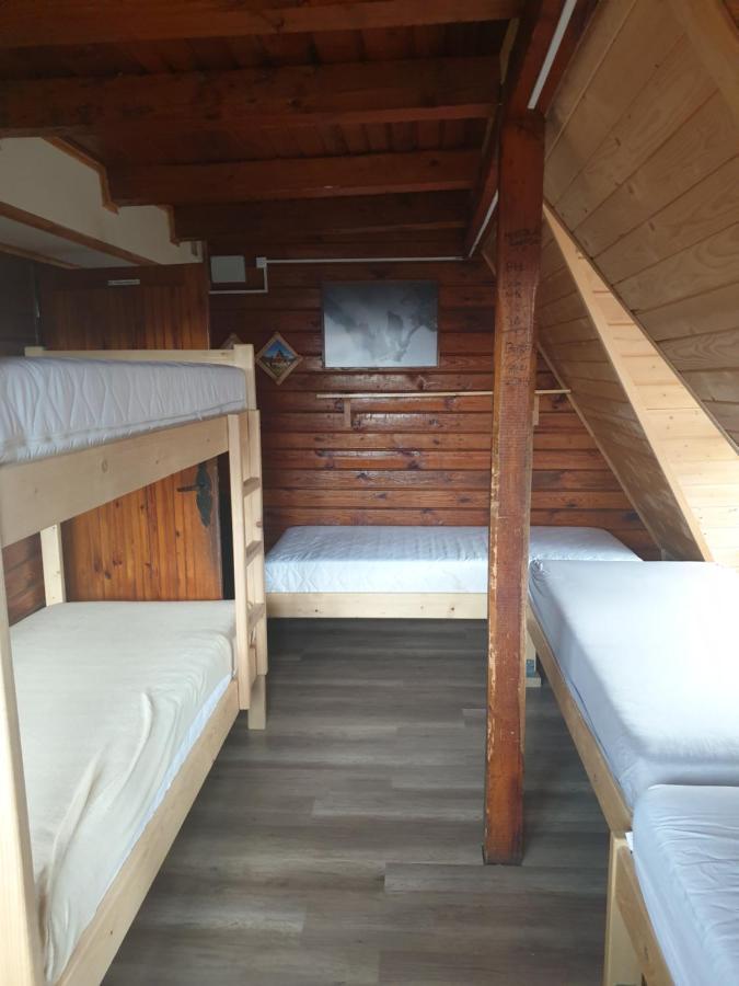 Bacowka Pttk Jaworzec Hostel Wetlina Buitenkant foto