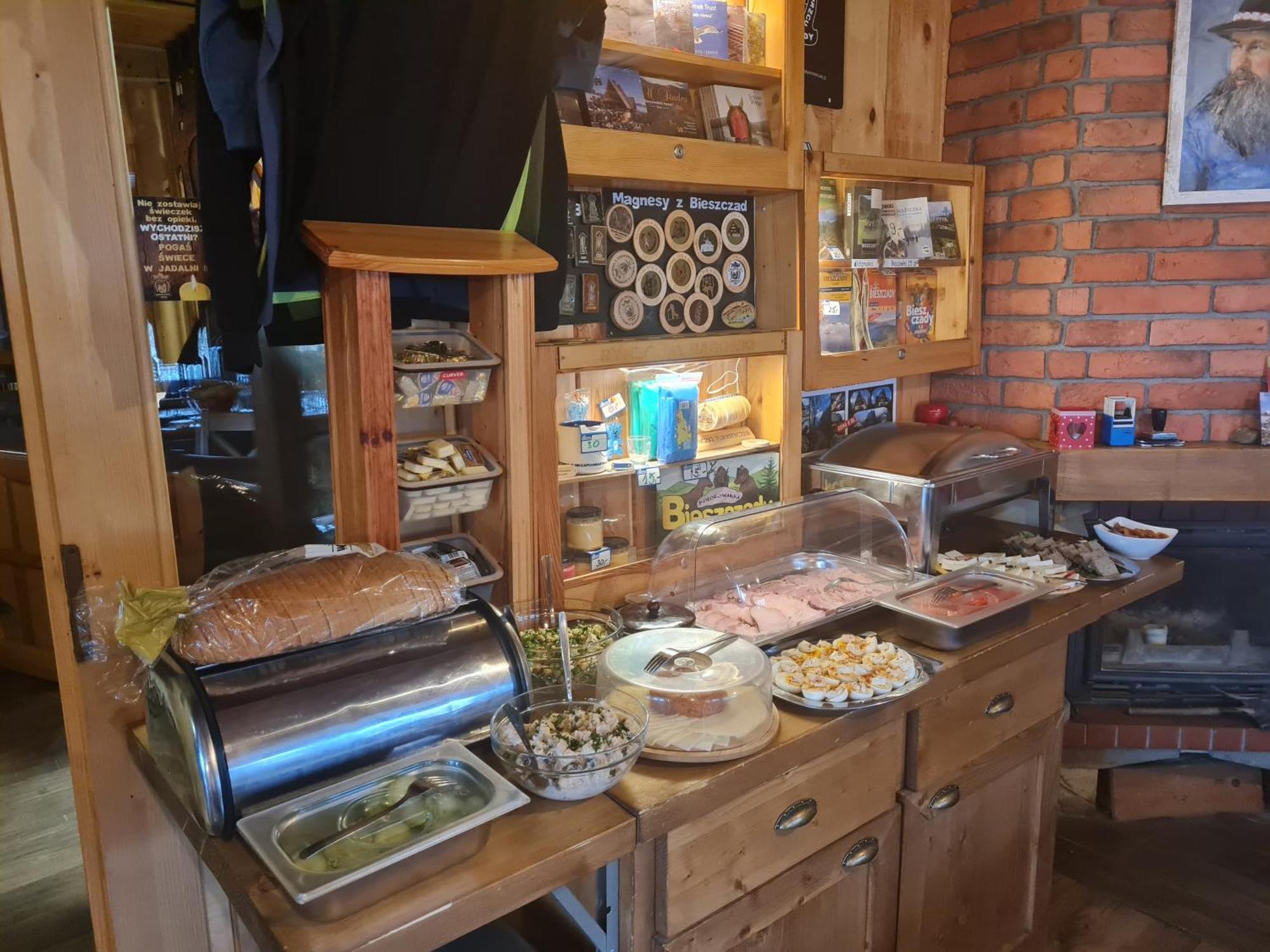 Bacowka Pttk Jaworzec Hostel Wetlina Buitenkant foto